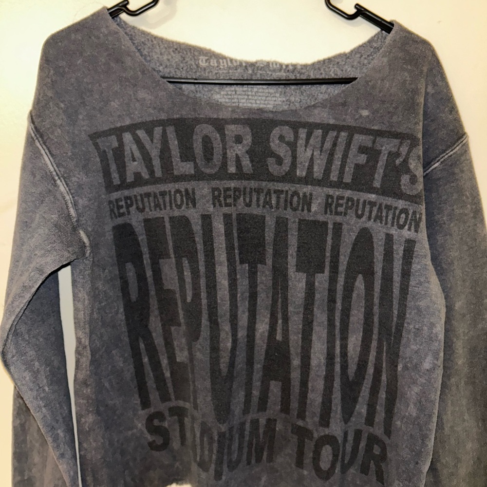 Taylor Swift Charcoal Gray 'Reputation' Pullover Sweatshirt